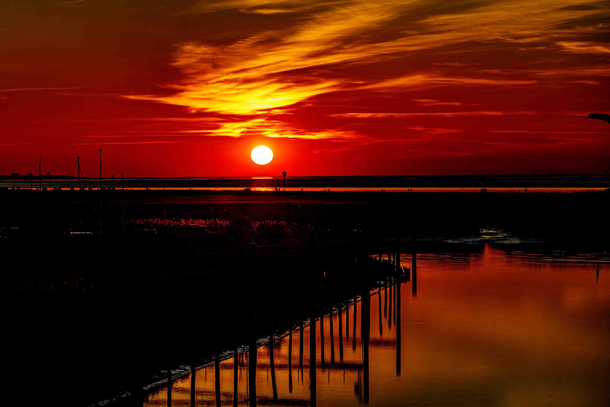 Sonnenuntergang am Otterndorfer Hafen
